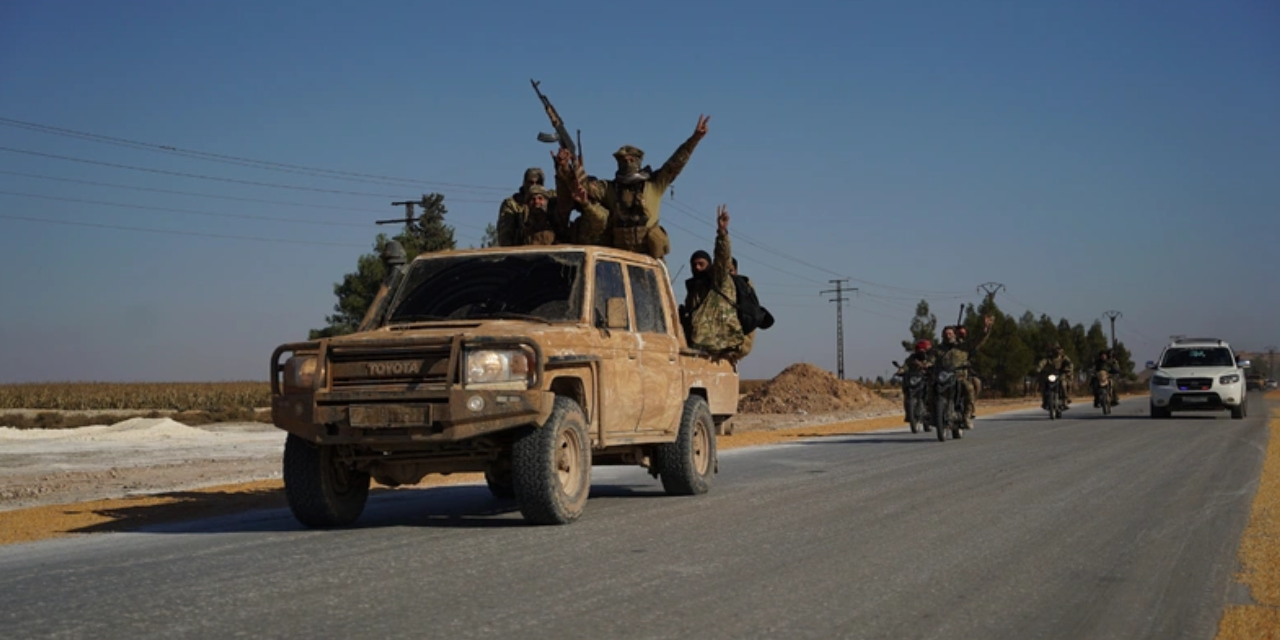 Terör örgütü YPG: Suriye ordusuna katılmaya hazırız