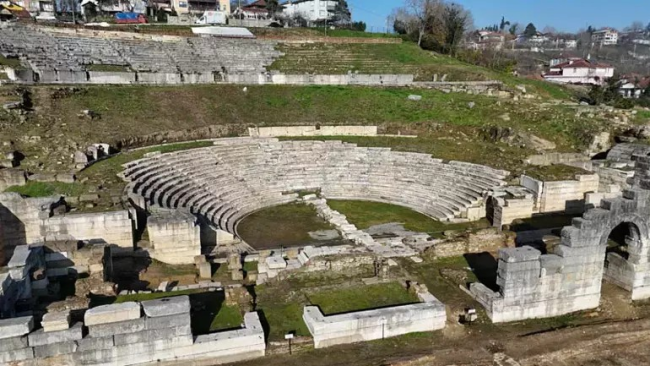 Türkiye’de 2 bin öncesine ait tiyatro bileti bulundu