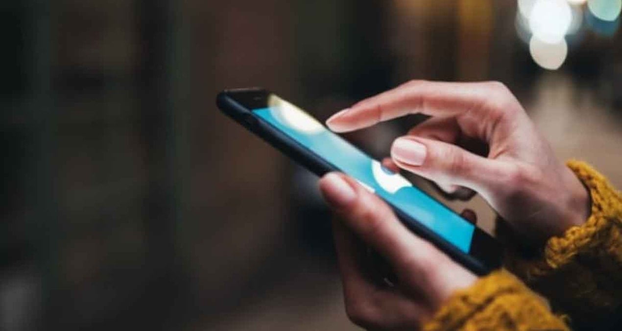 Bu akıllı telefon soğukta renk değiştiriyor…