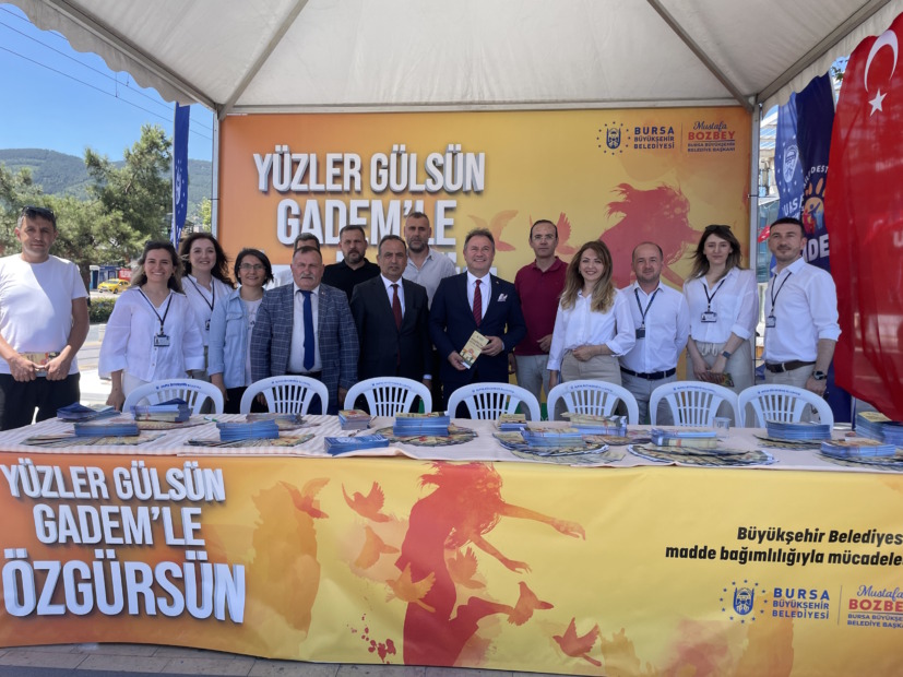 Büyükşehir Belediyesi, bağımlılıkla mücadeleyi sürdürüyor