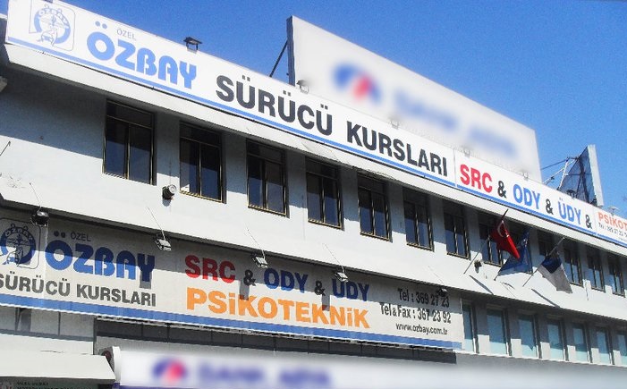 Özbay Eğitim Kurumları 37. yılını kutladı