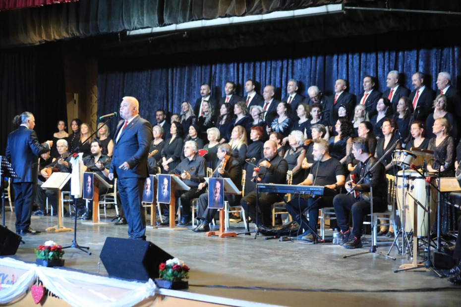 Gemlik’te Mahzuni Şerif Türkülerle Anıldı