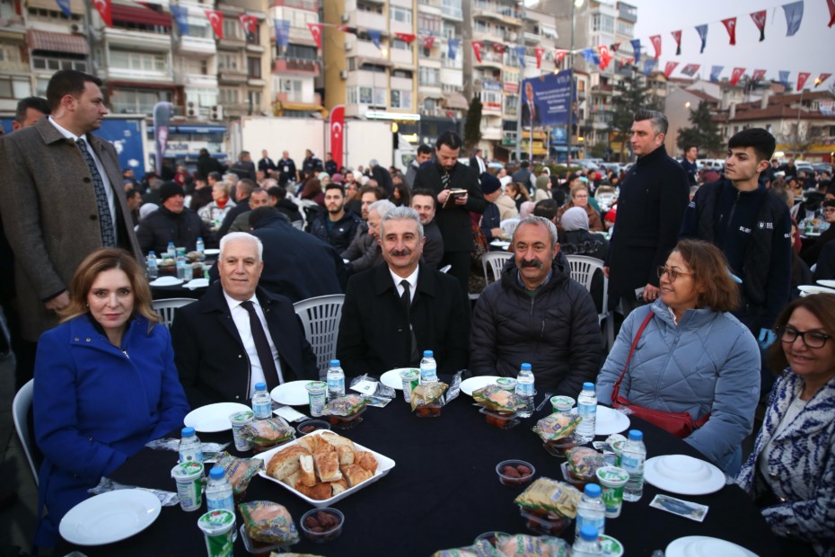 Büyükşehir’den Gemlik’te 3000 kişilik iftar sofrası