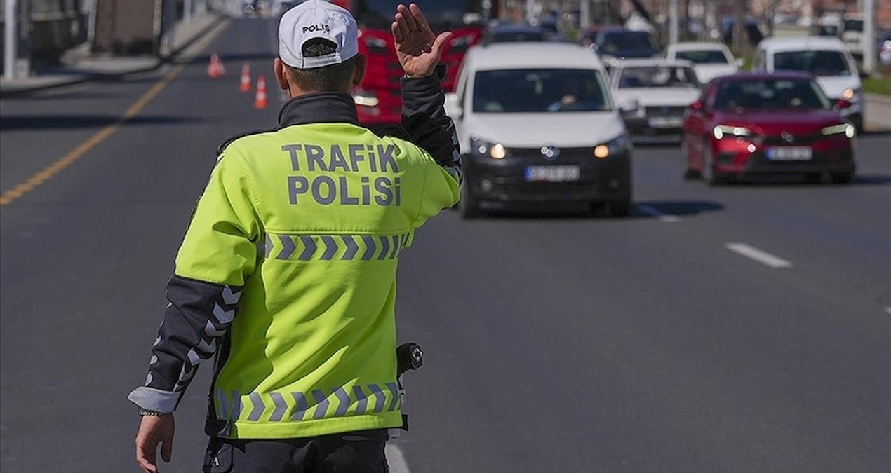 Son 1 haftada trafikte 528 bin sürücüye işlem yapıldı