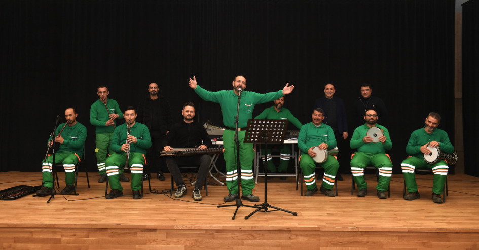 Temizlik işçileri kurdukları orkestra ile konser verecek